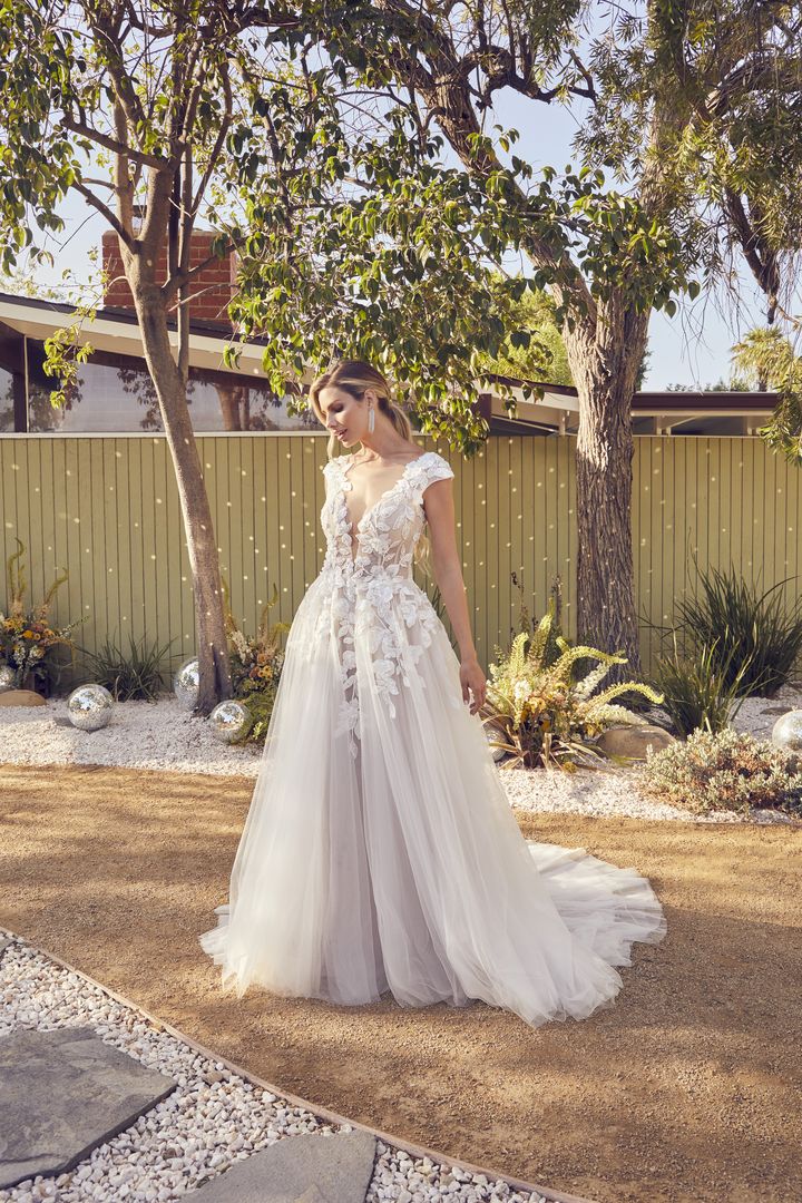 When to Start Shopping for your Dress