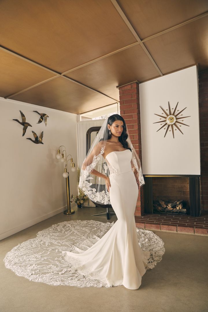 1 Tier Floral and Leaf Veil