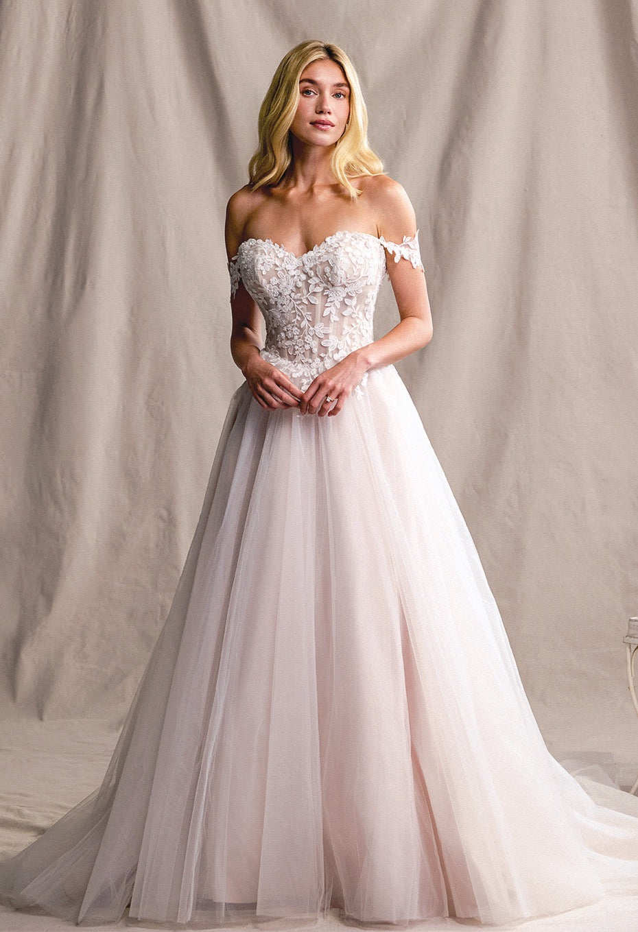 Stellan | Beloved by Casablanca BL525