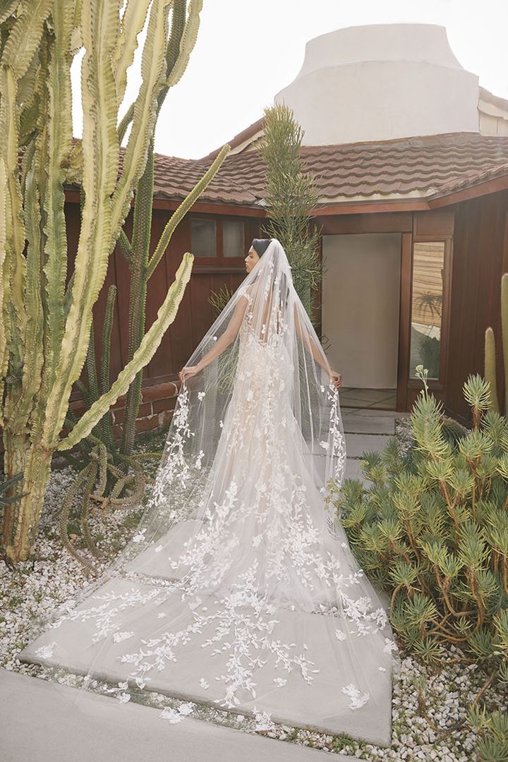 Leaf Lace Long Veil