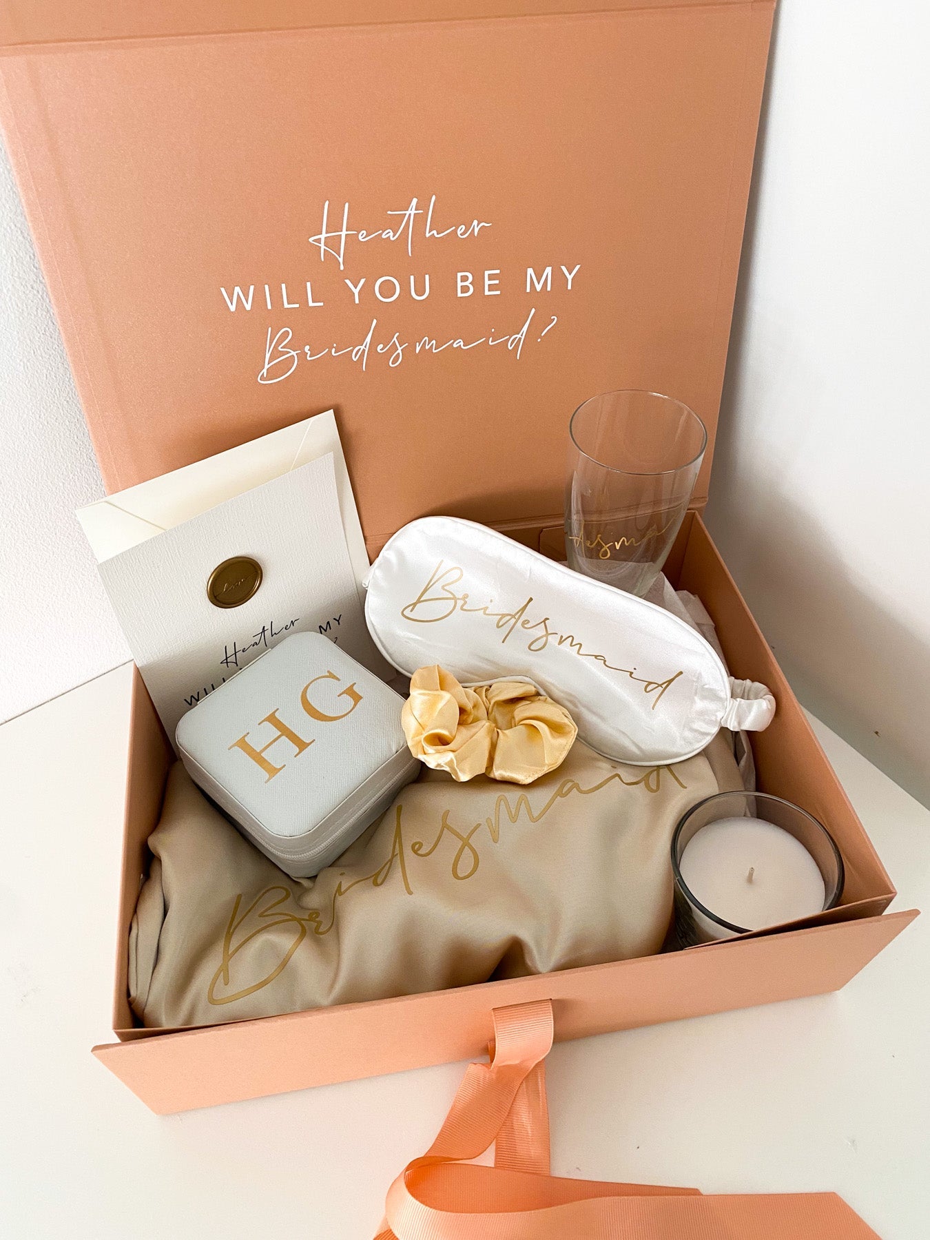 Show Your Appreciation With These Bridesmaids Gift Boxes